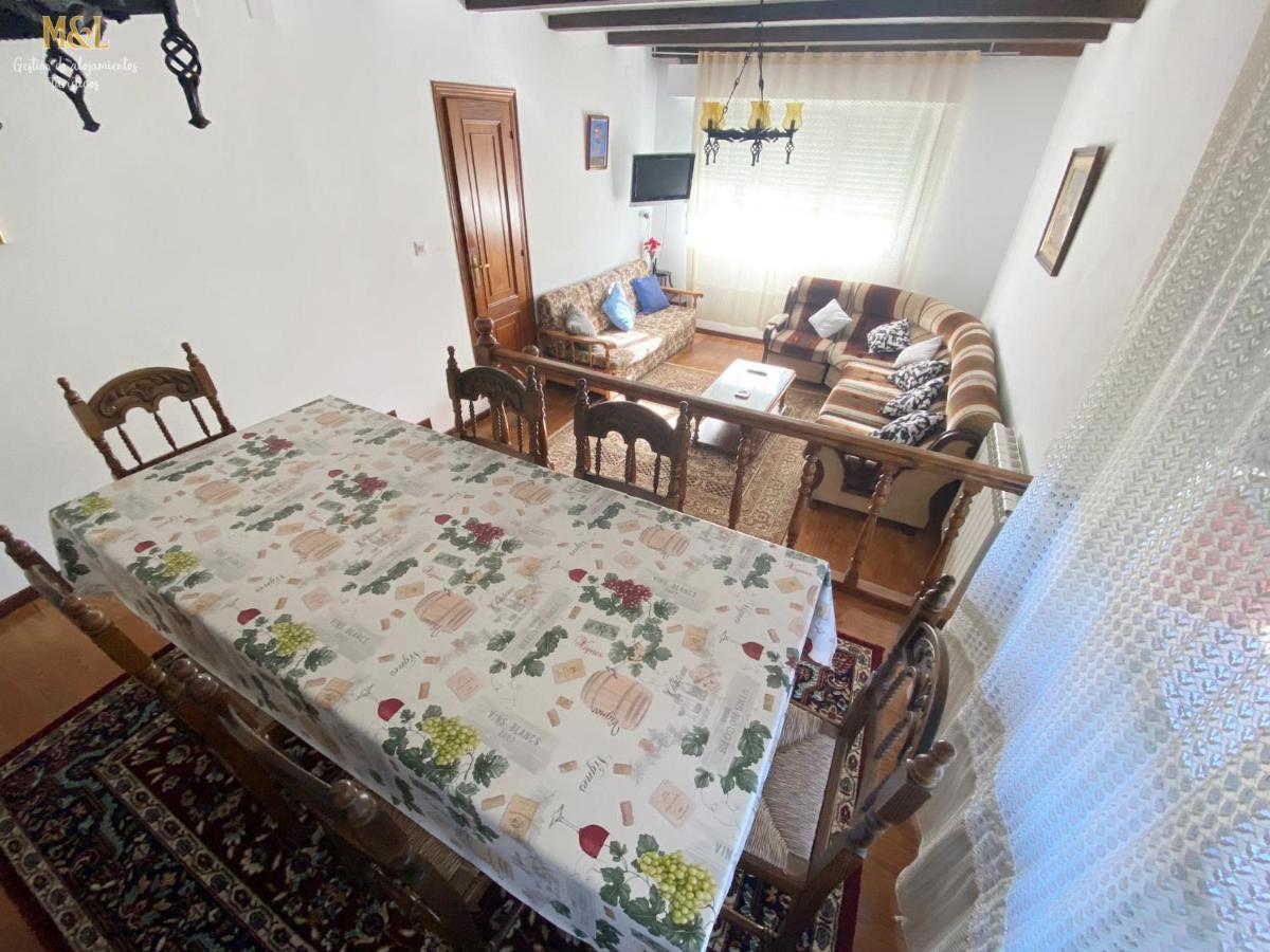 La Casa De Lalo Villa กาสตริยอน ภายนอก รูปภาพ